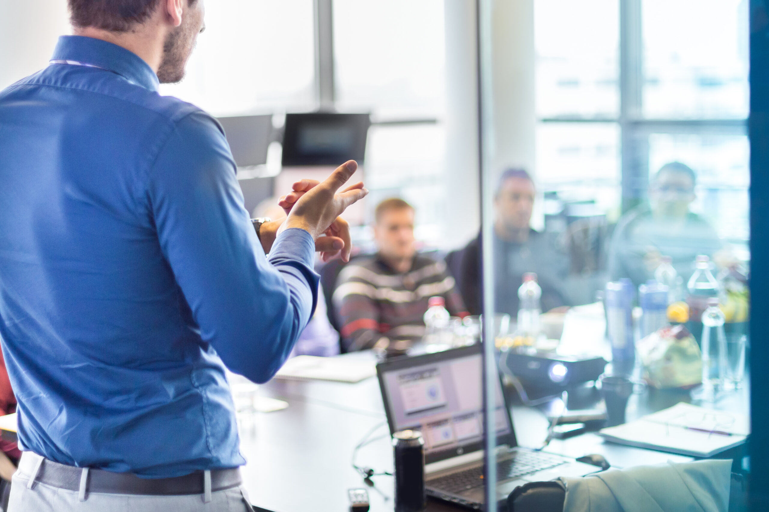 Which is better, CIPS or APICS?